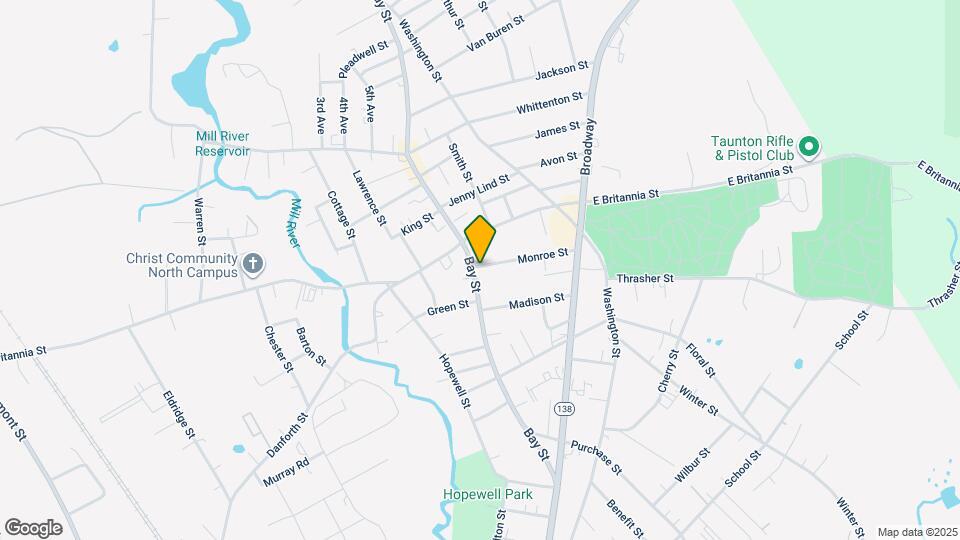 275 Bay St Map and Location Details