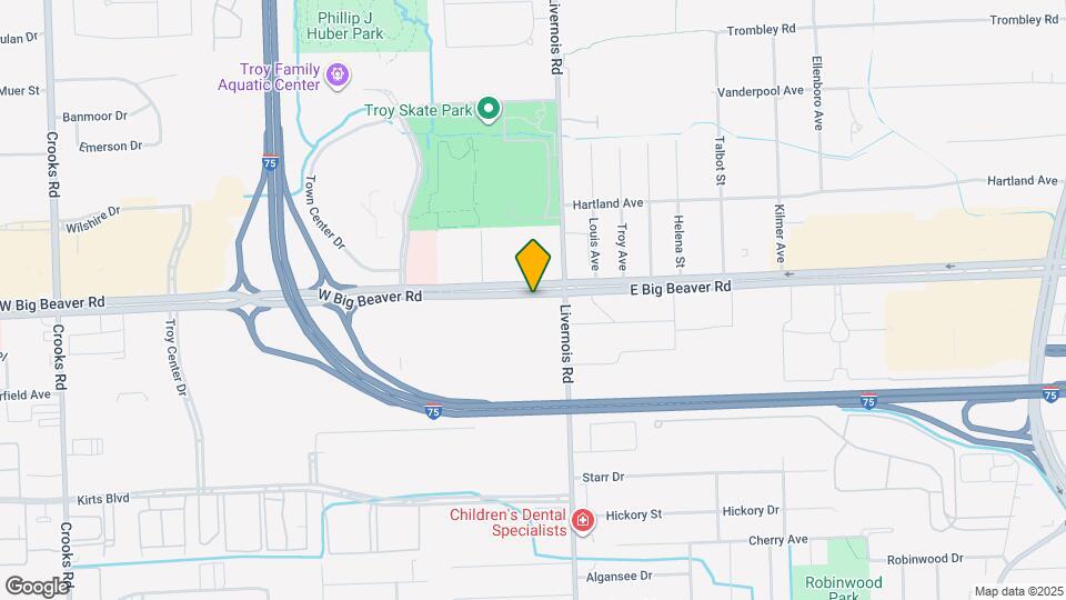 Royal Manor Apartments and Nearby Troy Apartments For Rent Troy, MI