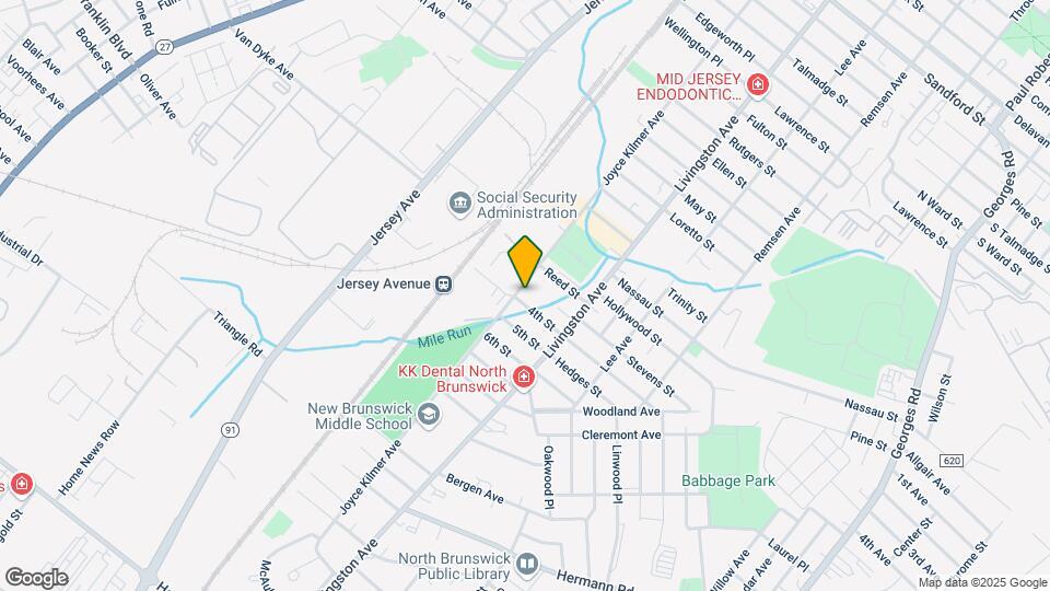710-718 Joyce Kilmer Ave Mapa y Detalles de la Ubicación