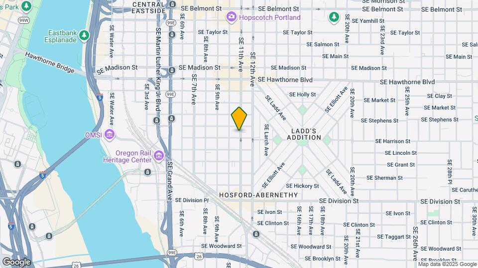 1927 SE 11th Ave Map and Location Details