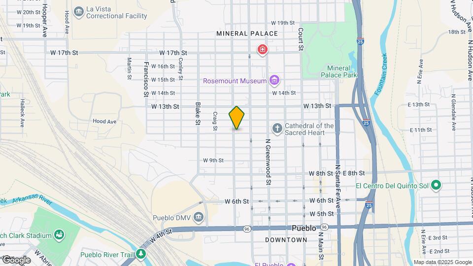 626 W 11th St Map and Location Details