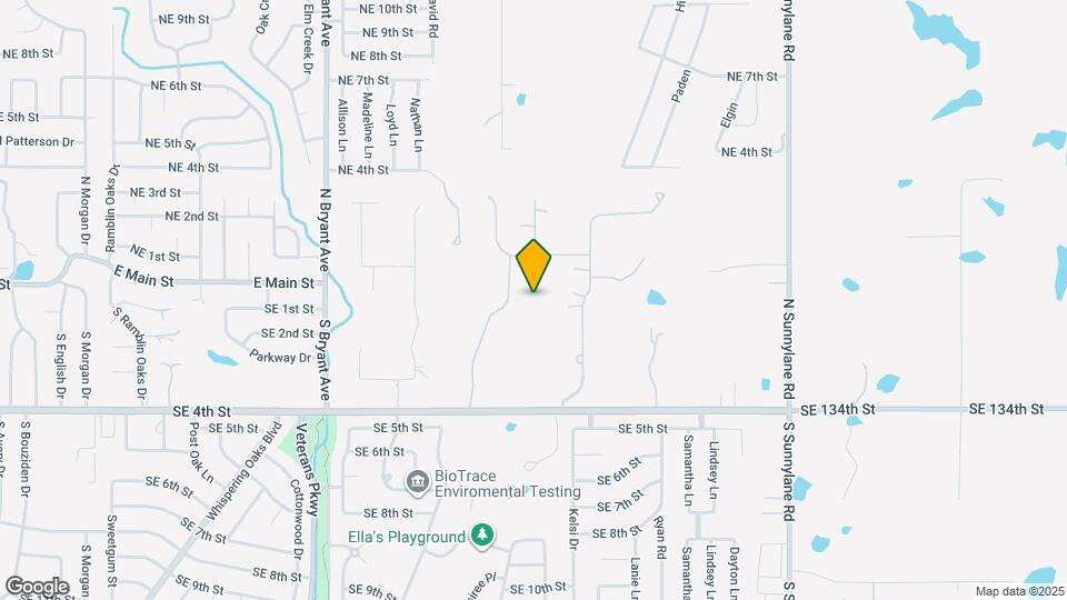 204 S Riverside Dr Map and Location Details