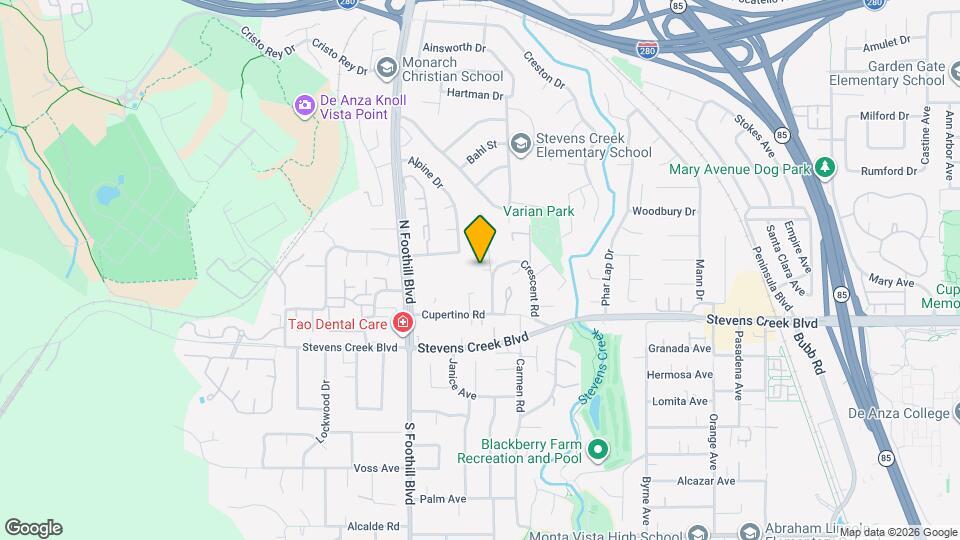 10133 Hillcrest Rd Map and Location Details