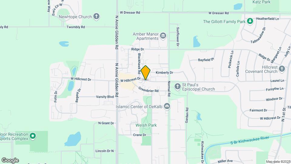 910 W Hillcrest Dr Map and Location Details