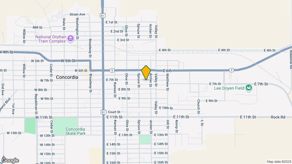 524 E 7th Street Map and Location Details
