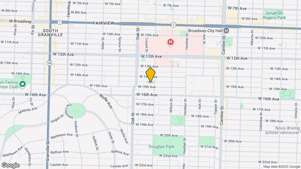 925 15th Av W Map and Location Details