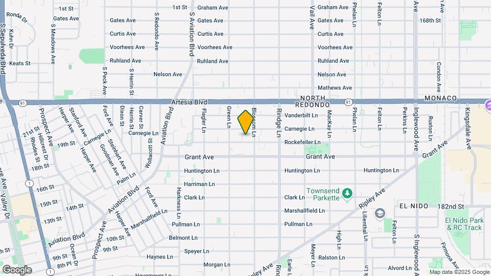 2015 Rockefeller Ln Map and Location Details