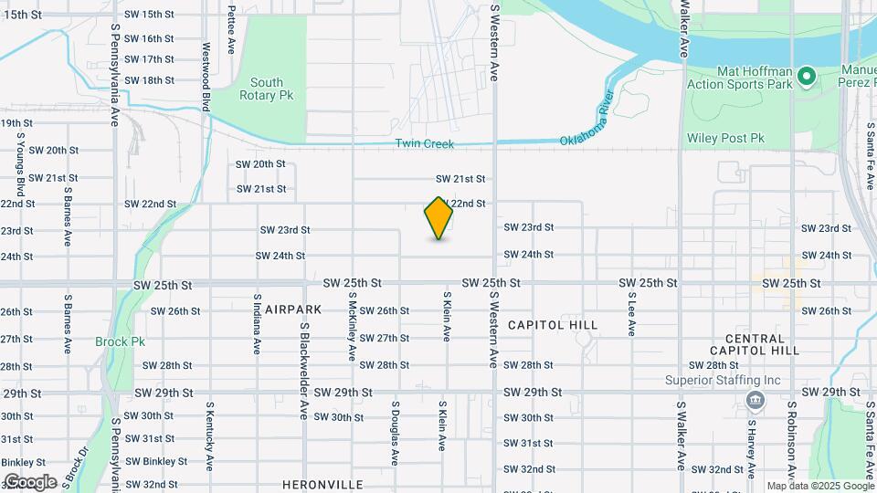 1005 SW 24th St Map and Location Details