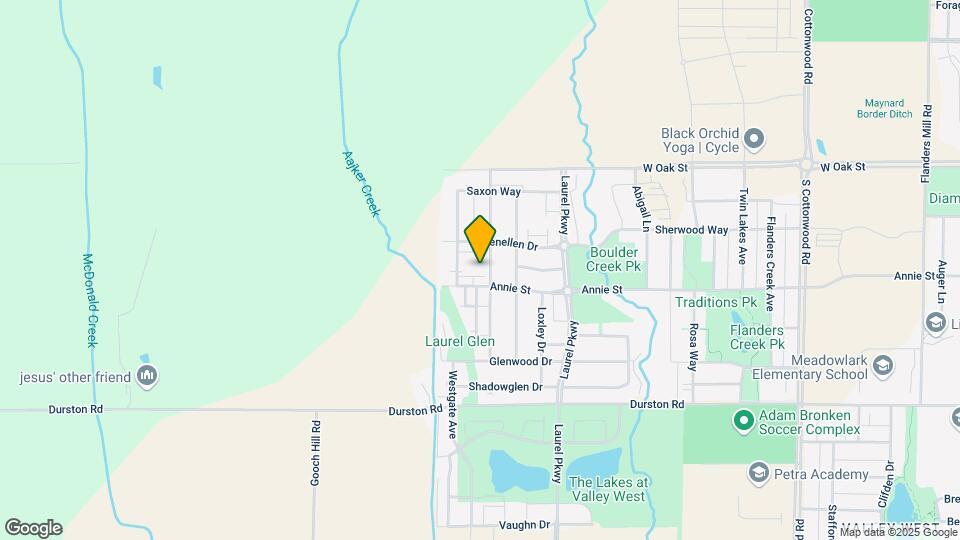 935 Forest Glen Dr Map and Location Details