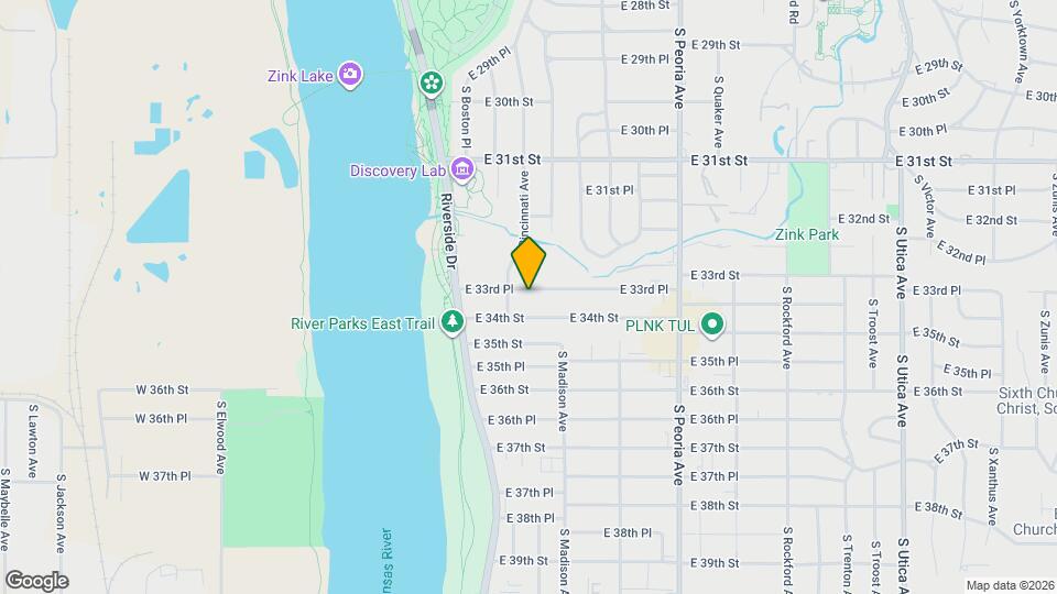 218 E 33rd Pl Map and Location Details