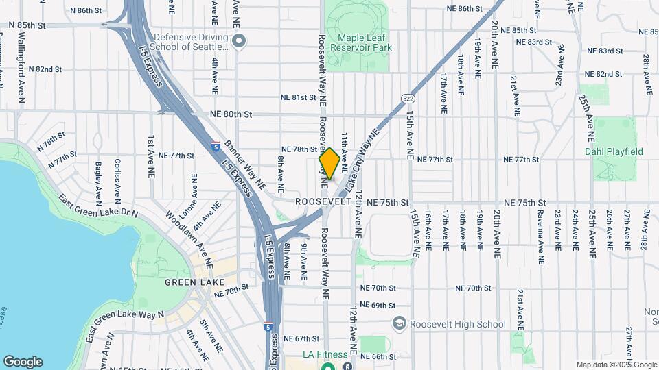 7516 Roosevelt Way NE Map and Location Details