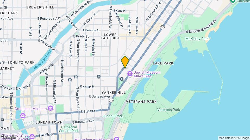 1456 N Farwell Ave Mapa y Detalles de la Ubicación