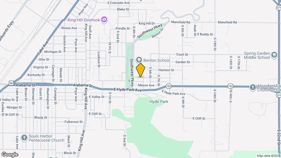 422 Thompson Ave Map and Location Details