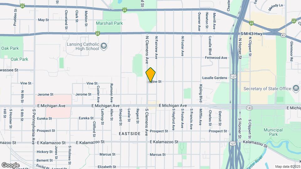 226 N Clemens Ave Map and Location Details