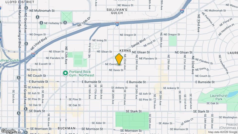 51M - NE Davis St Mapa y Detalles de la Ubicación