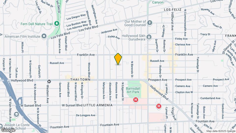 1800-1802 1/2 N Kenmore Ave Map and Location Details