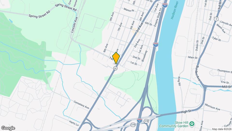 Village One Apartments Mapa y Detalles de la Ubicación