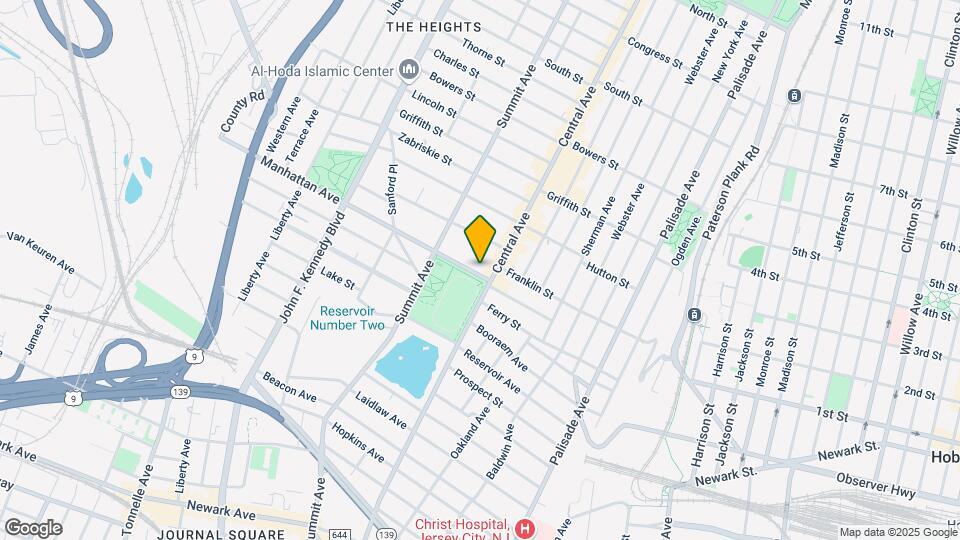76 Manhattan Ave Mapa y Detalles de la Ubicación
