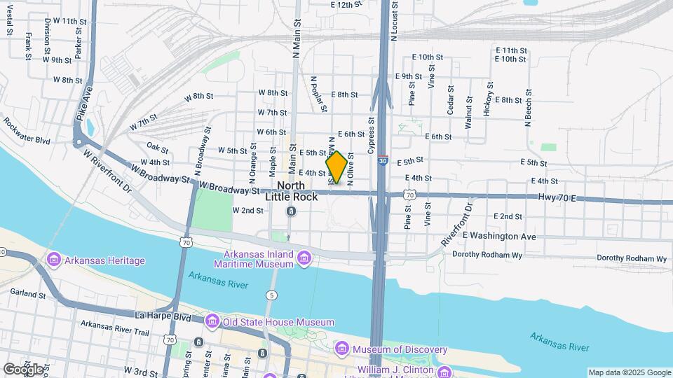 305 E Broadway St Map and Location Details