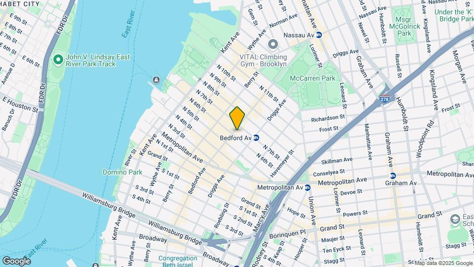 195 Bedford Ave, Unit 15 Map and Location Details