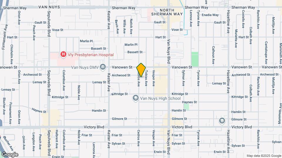 6712 Cedros Ave Mapa y Detalles de la Ubicación