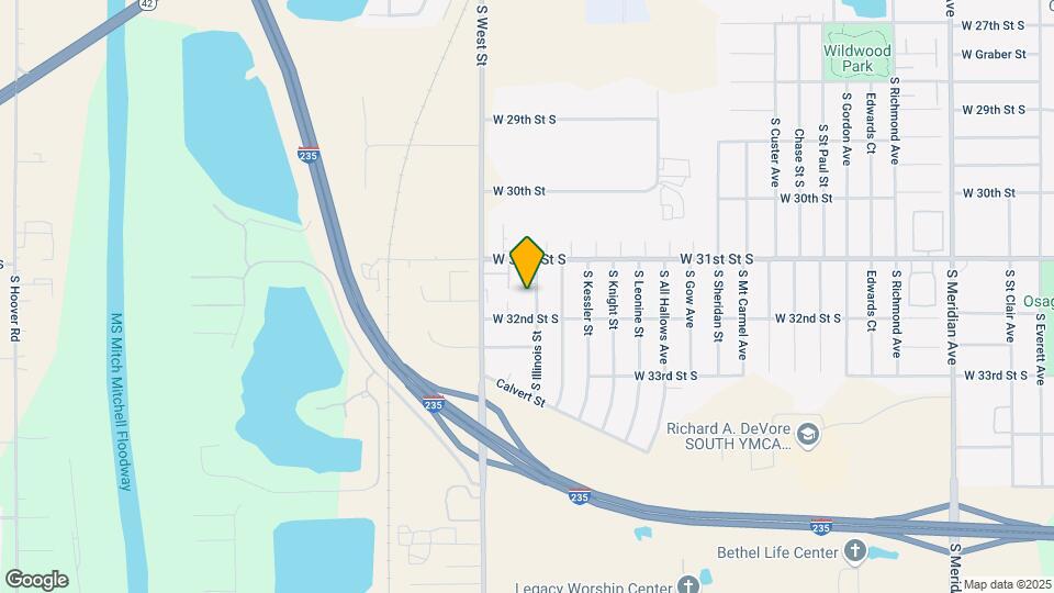3233 S Illinois St Map and Location Details