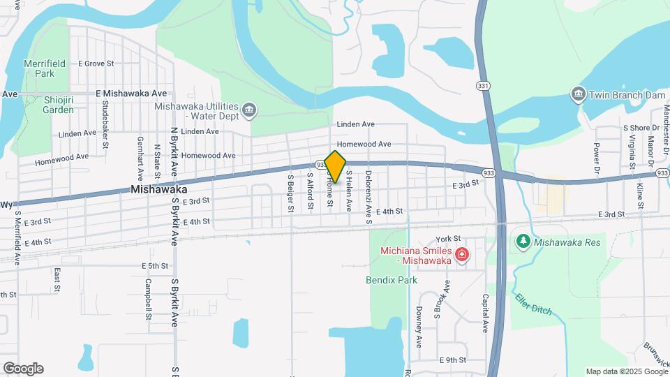 1802 E 3rd St Map and Location Details