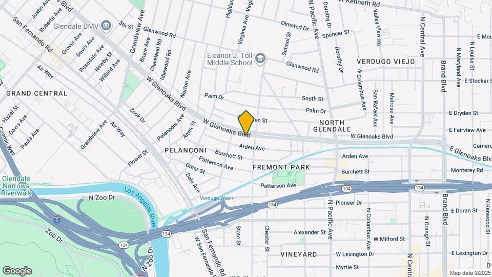 716 W Glenoaks Blvd Map and Location Details