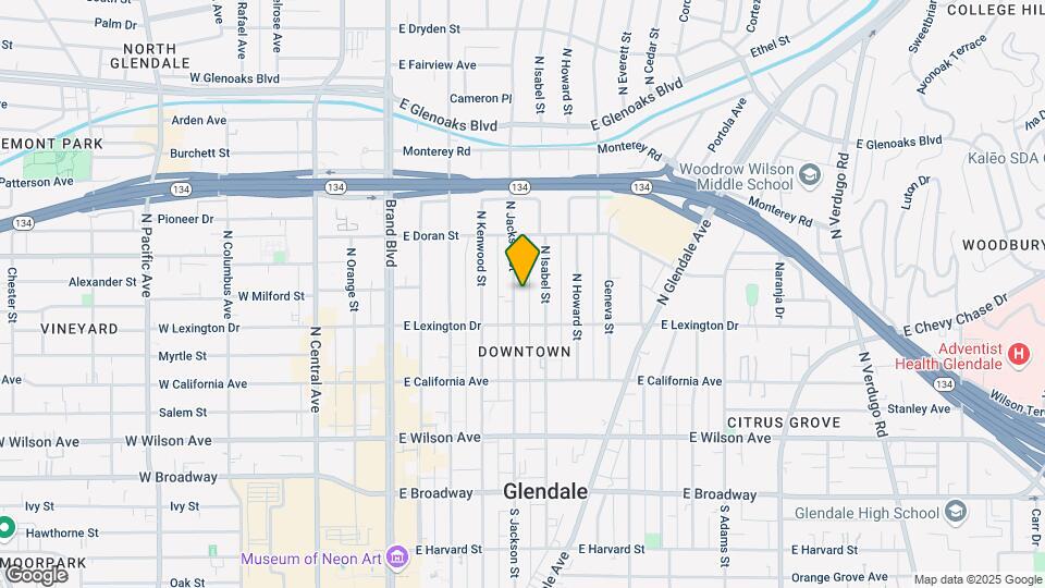 426 N Jackson St Map and Location Details