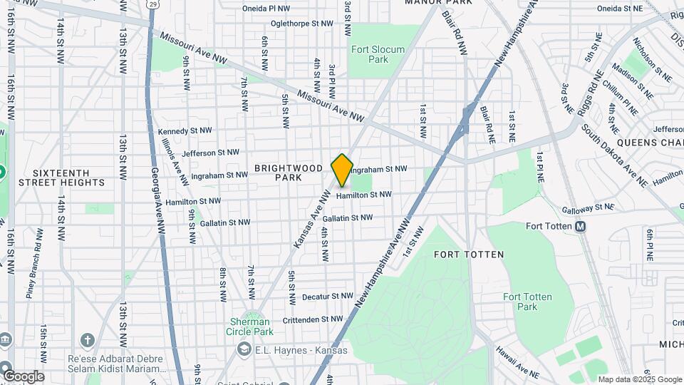 305 Hamilton St NW Map and Location Details