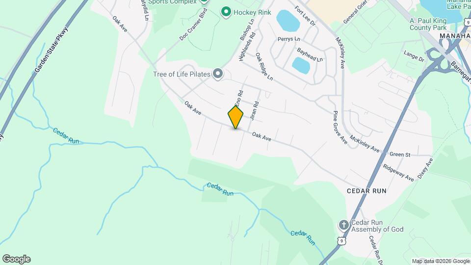 261 Oak Ave Map and Location Details