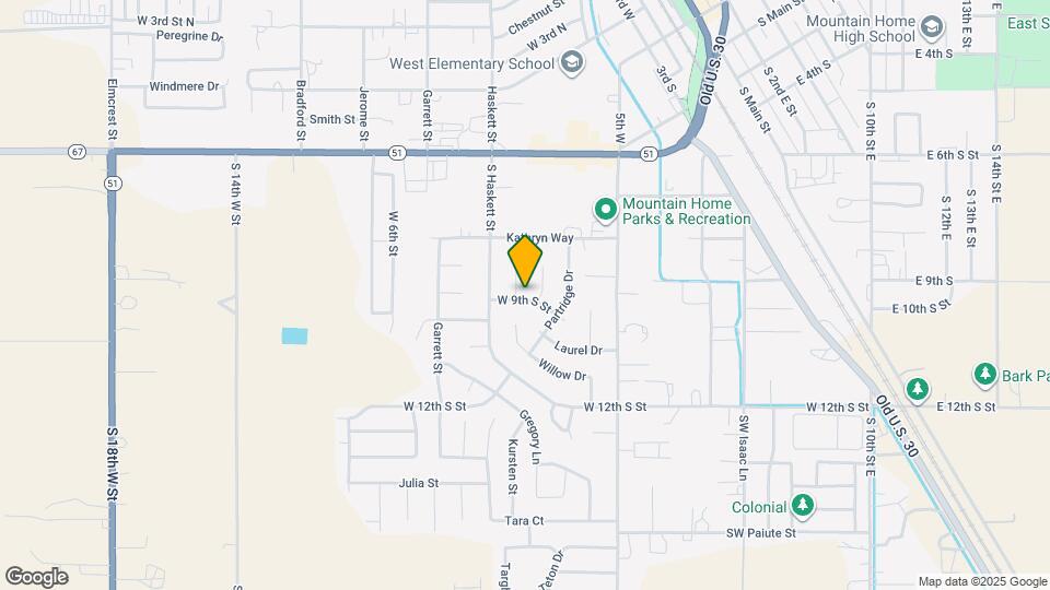 880 Aspen Pl Map and Location Details