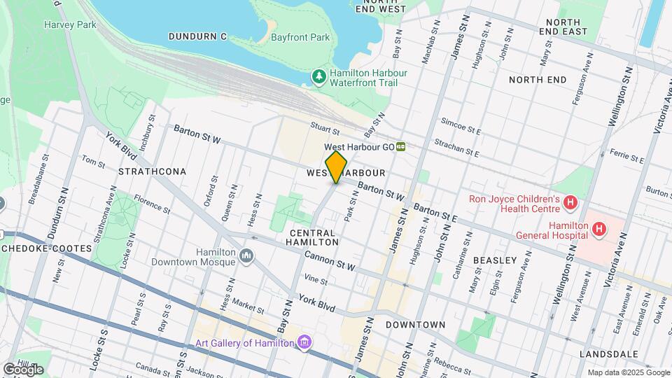 226 Bay St N Map and Location Details