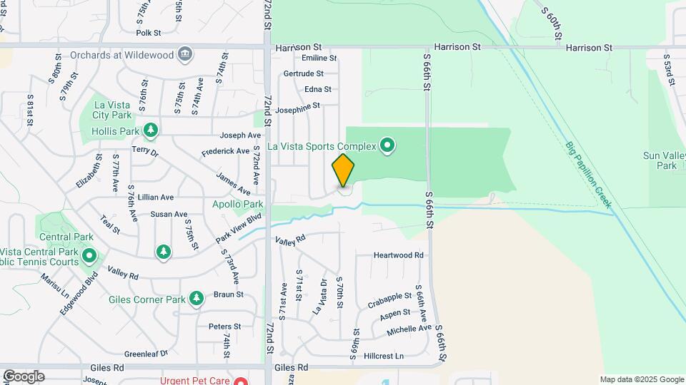 7425 S 69th St Map and Location Details