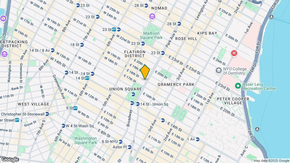 220 Park Ave S Mapa y Detalles de la Ubicación