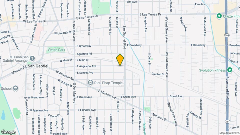 724 E Angeleno Ave Map and Location Details