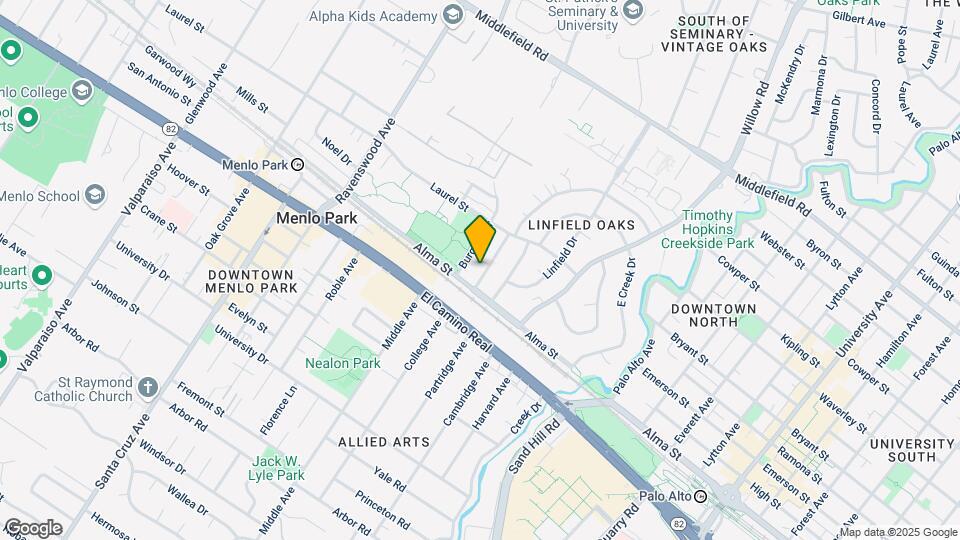 472 Waverley St Map and Location Details