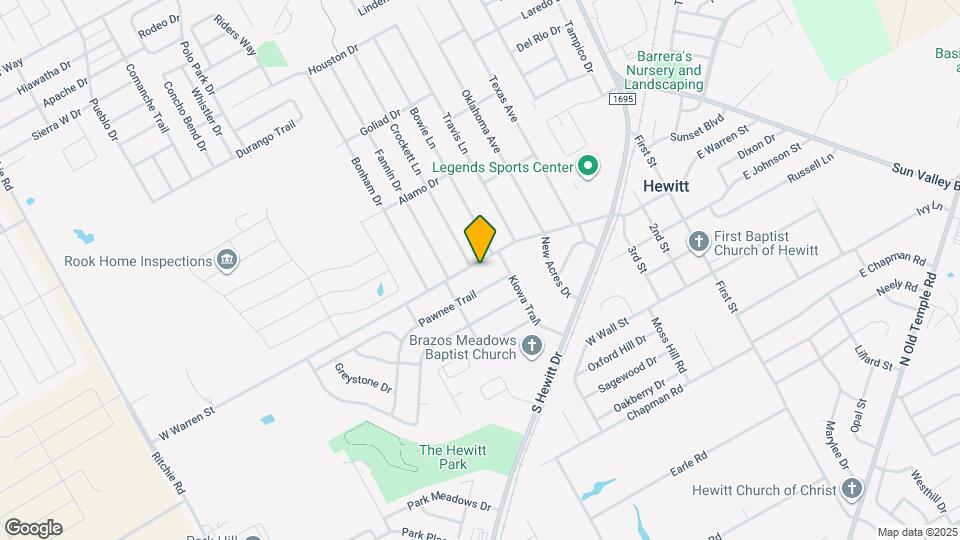 712 W Warren St Map and Location Details