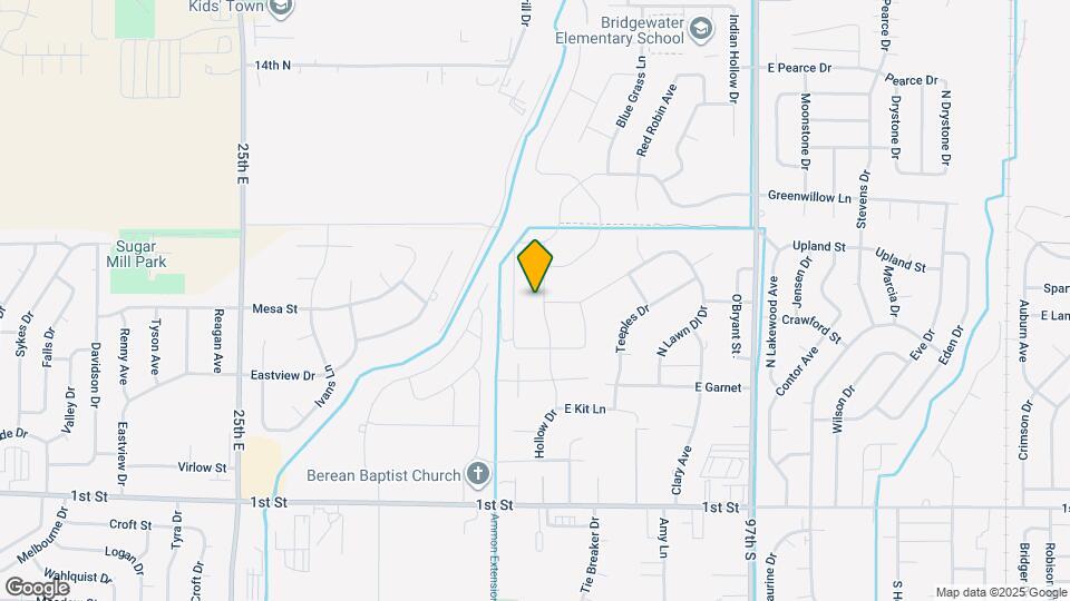 635 Hollow Dr Map and Location Details
