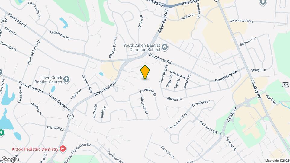 104 Queens Ct Map and Location Details