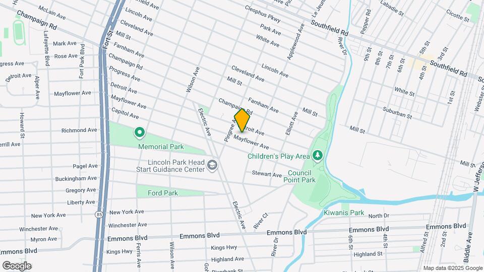 648 Mayflower Ave Map and Location Details