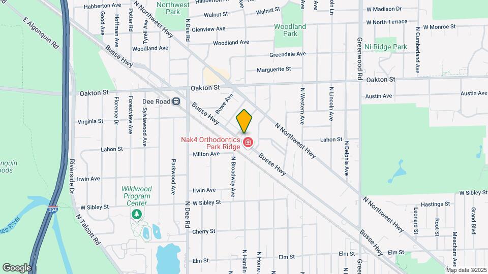 800 Hamlin Ave Map and Location Details
