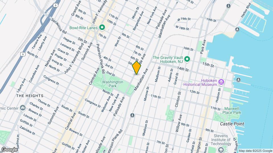311 Manhattan Ave Map and Location Details