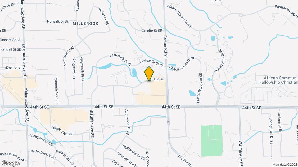 Breton Grove Mapa y Detalles de la Ubicación