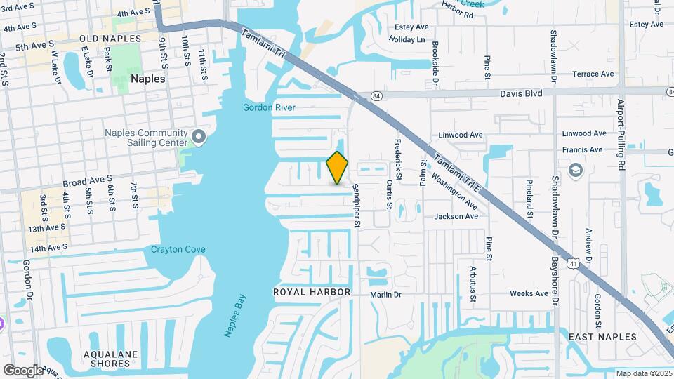 1560 Blue Point Ave Map and Location Details