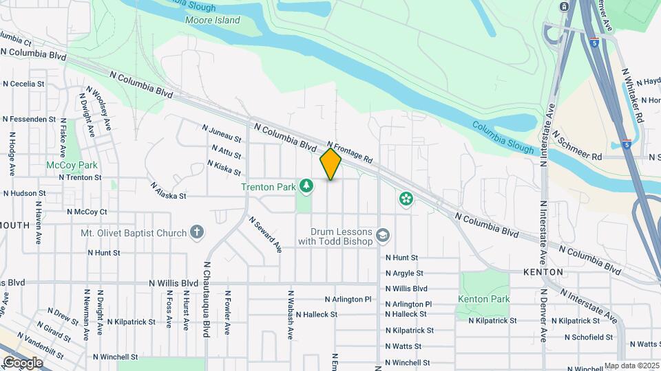 9026 N Bayard Ave Map and Location Details
