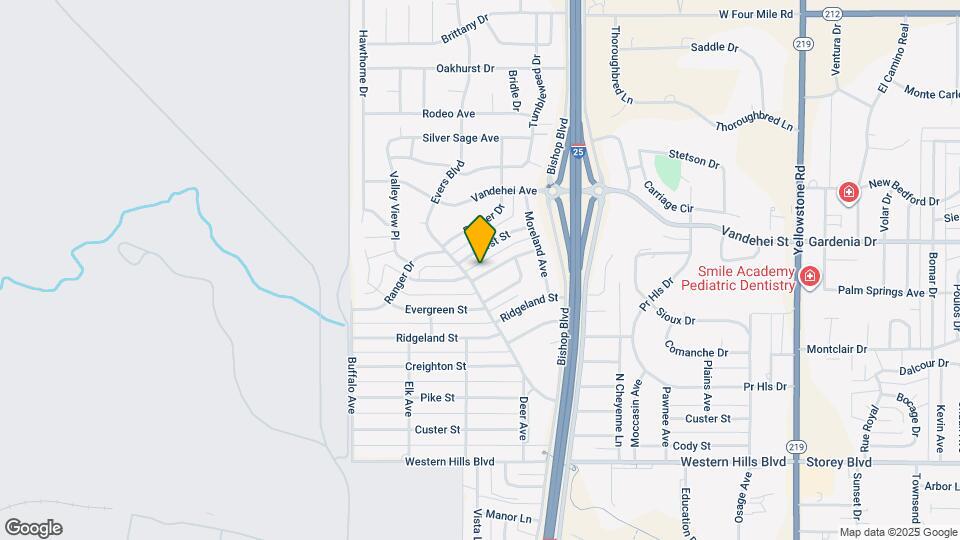 740 Golden Hill St Mapa y Detalles de la Ubicación
