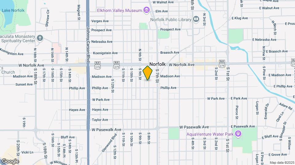 208 S 8th St Map and Location Details
