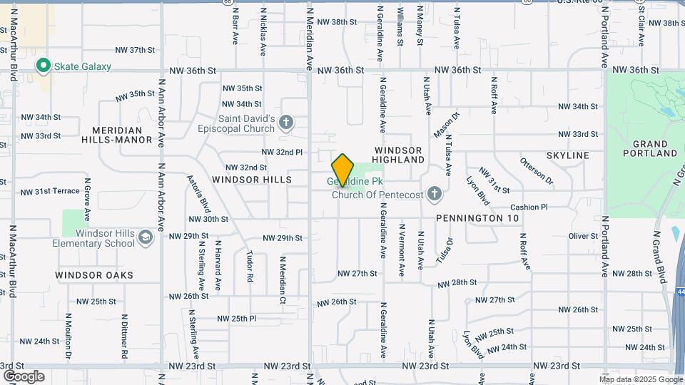 3208 N Warren Ave Map and Location Details