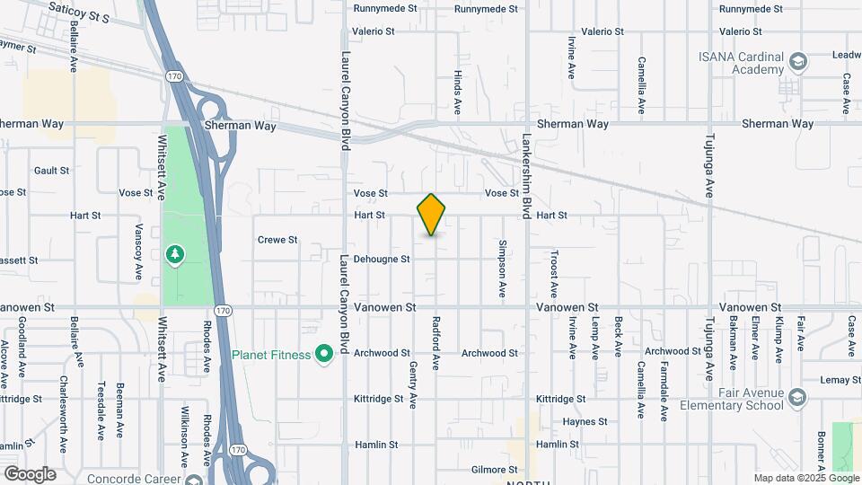 6923 Radford Ave Map and Location Details
